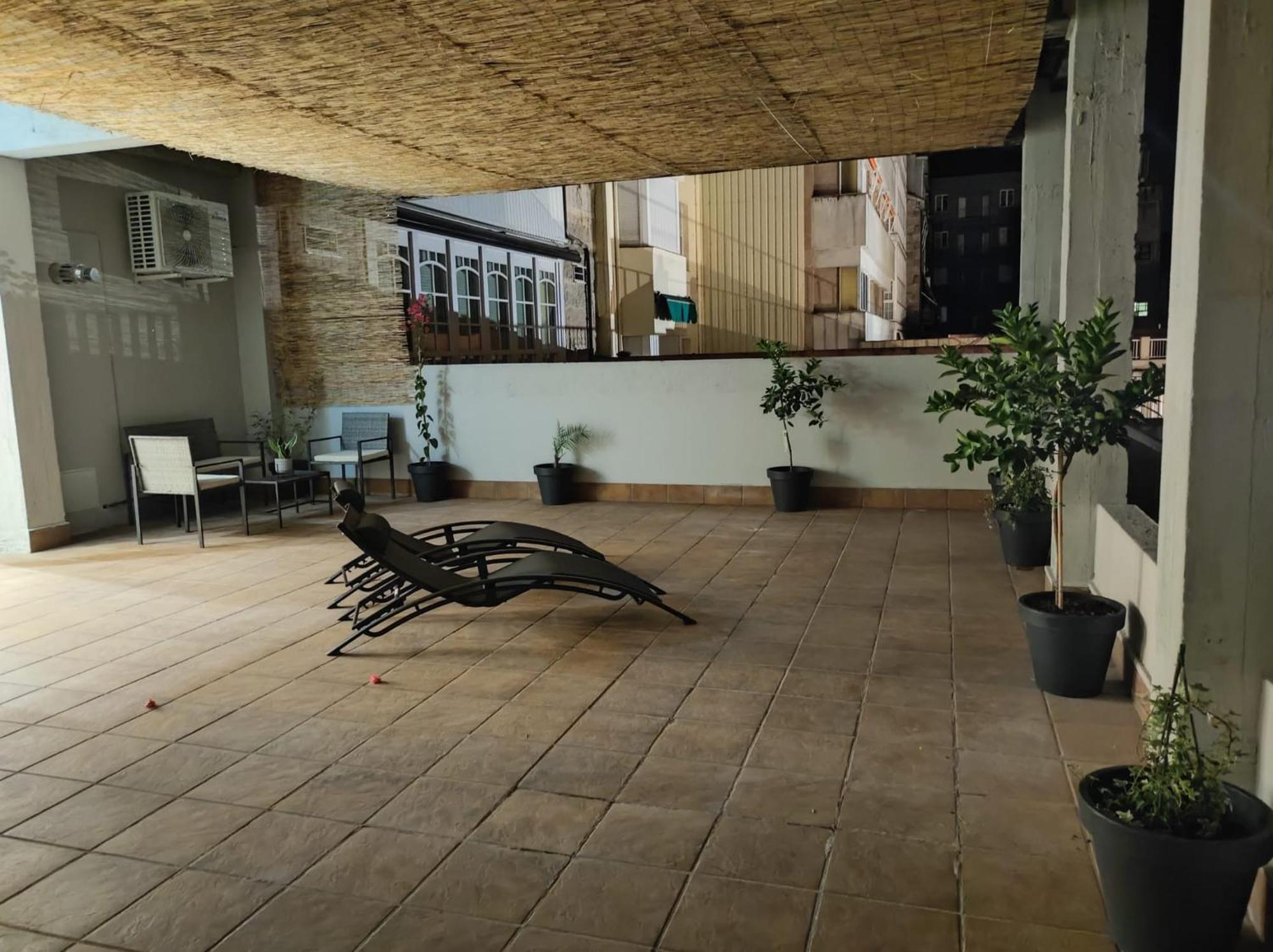 Paseo Gold Apartment *